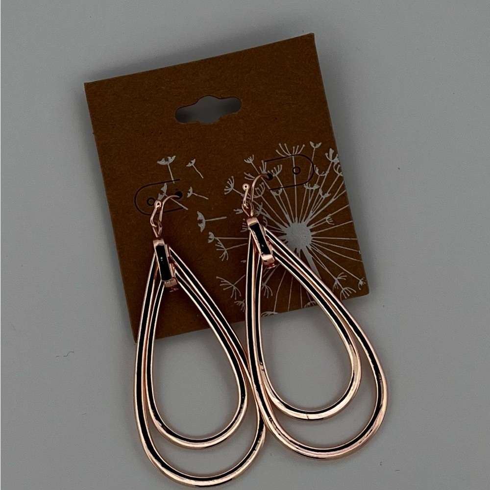 Cracker Barrel Rose Gold Teardrop Earrings